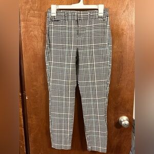 Old Navy Pixie Pants Size 2